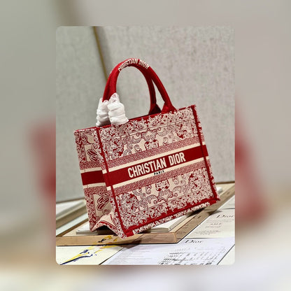 Anum Bags Detail