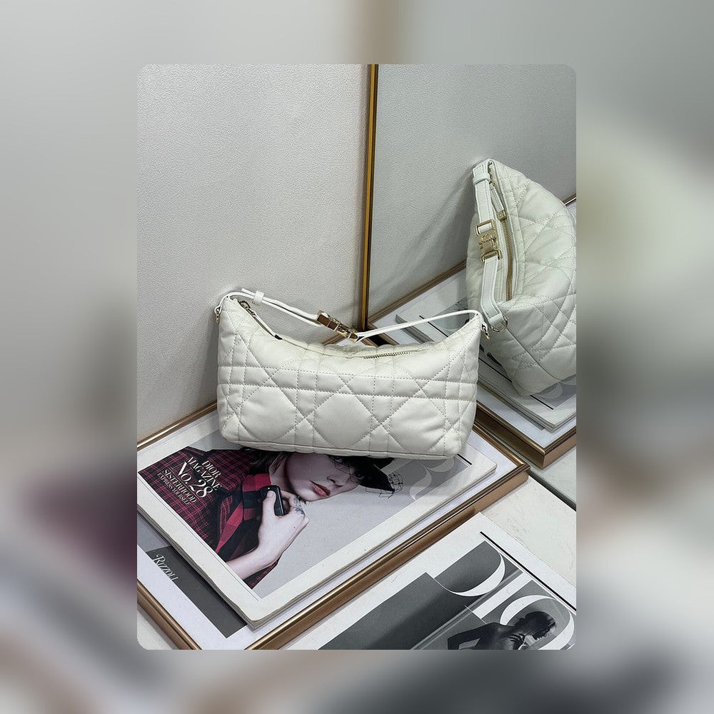 Anum Bags Detail