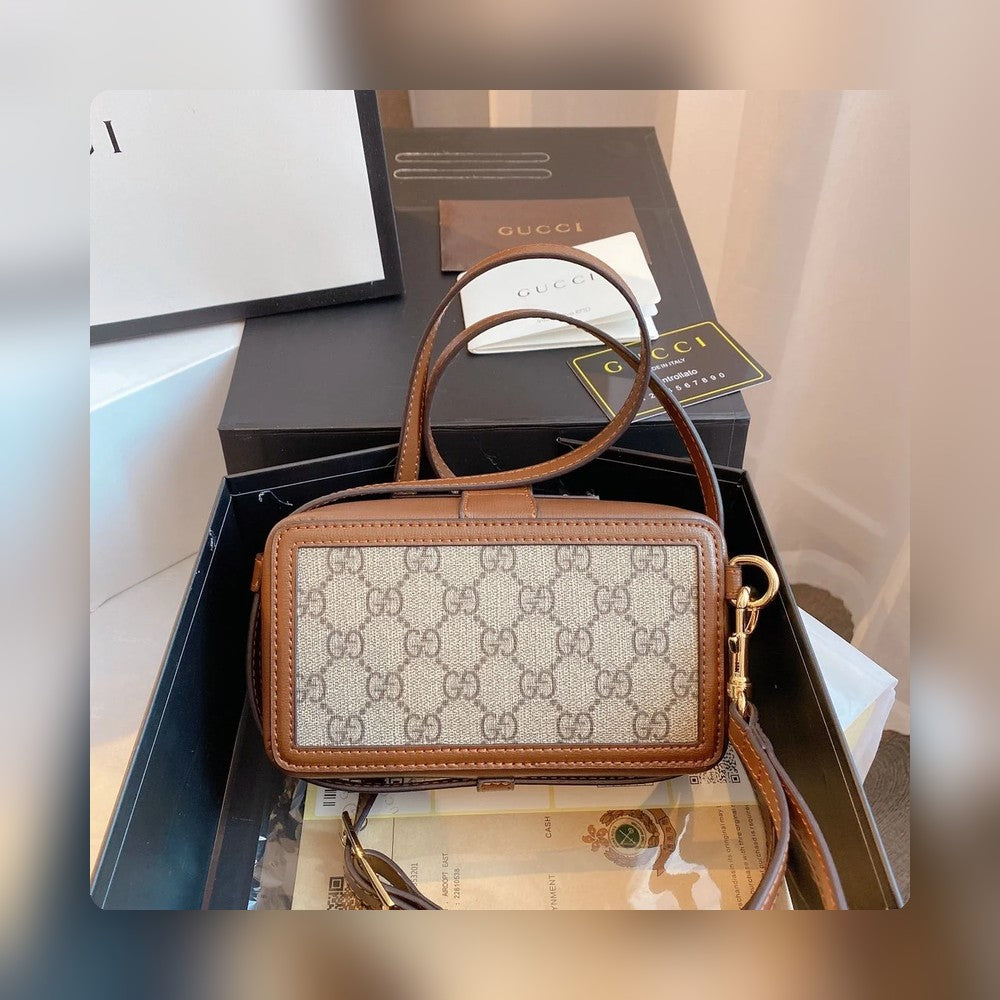 Anum Bags Detail