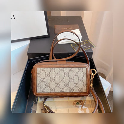 Anum Bags Detail