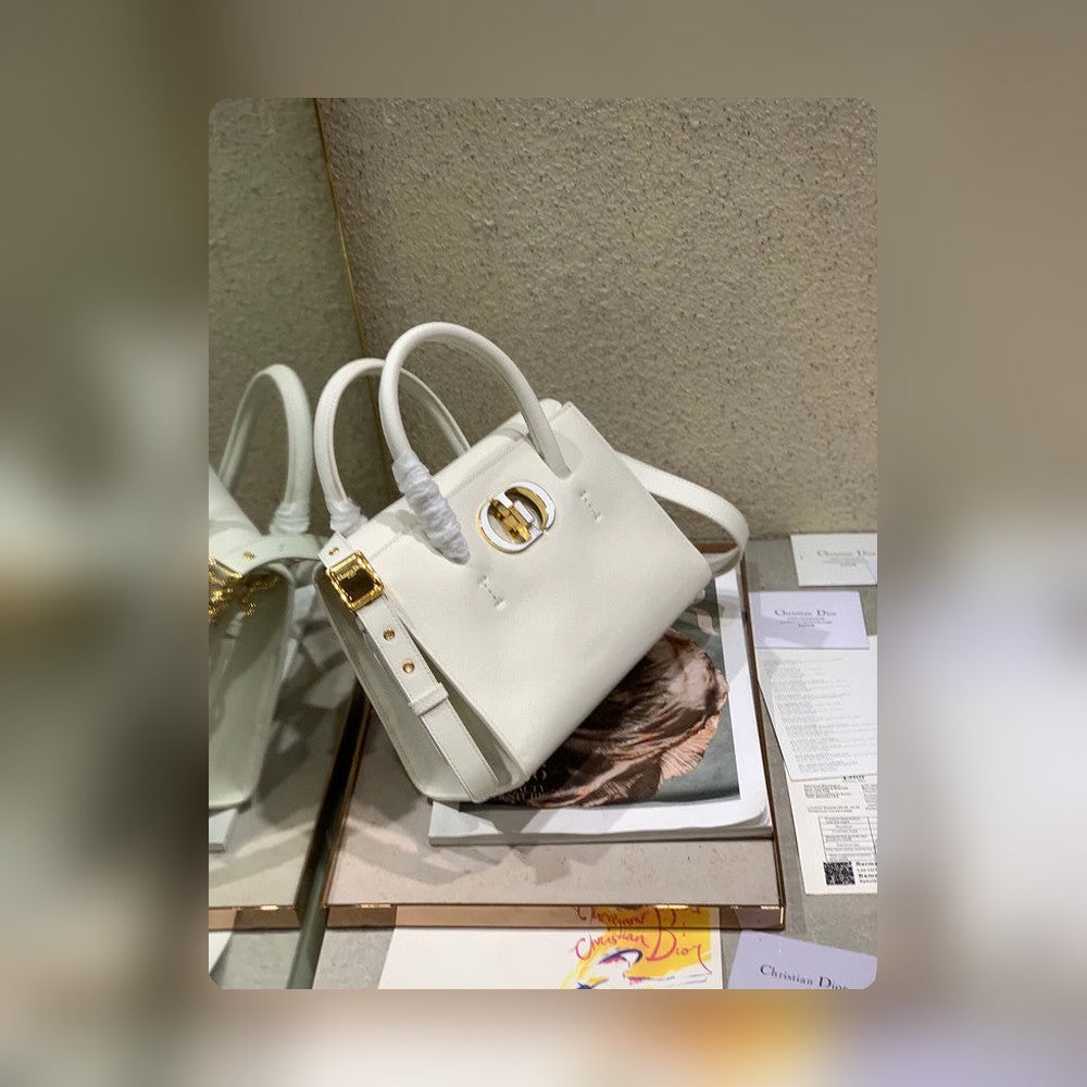 Anum Bags Detail