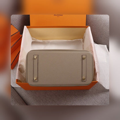 new-designer-premium-bags-nm23599