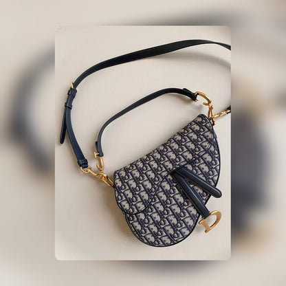 Anum Bags Detail