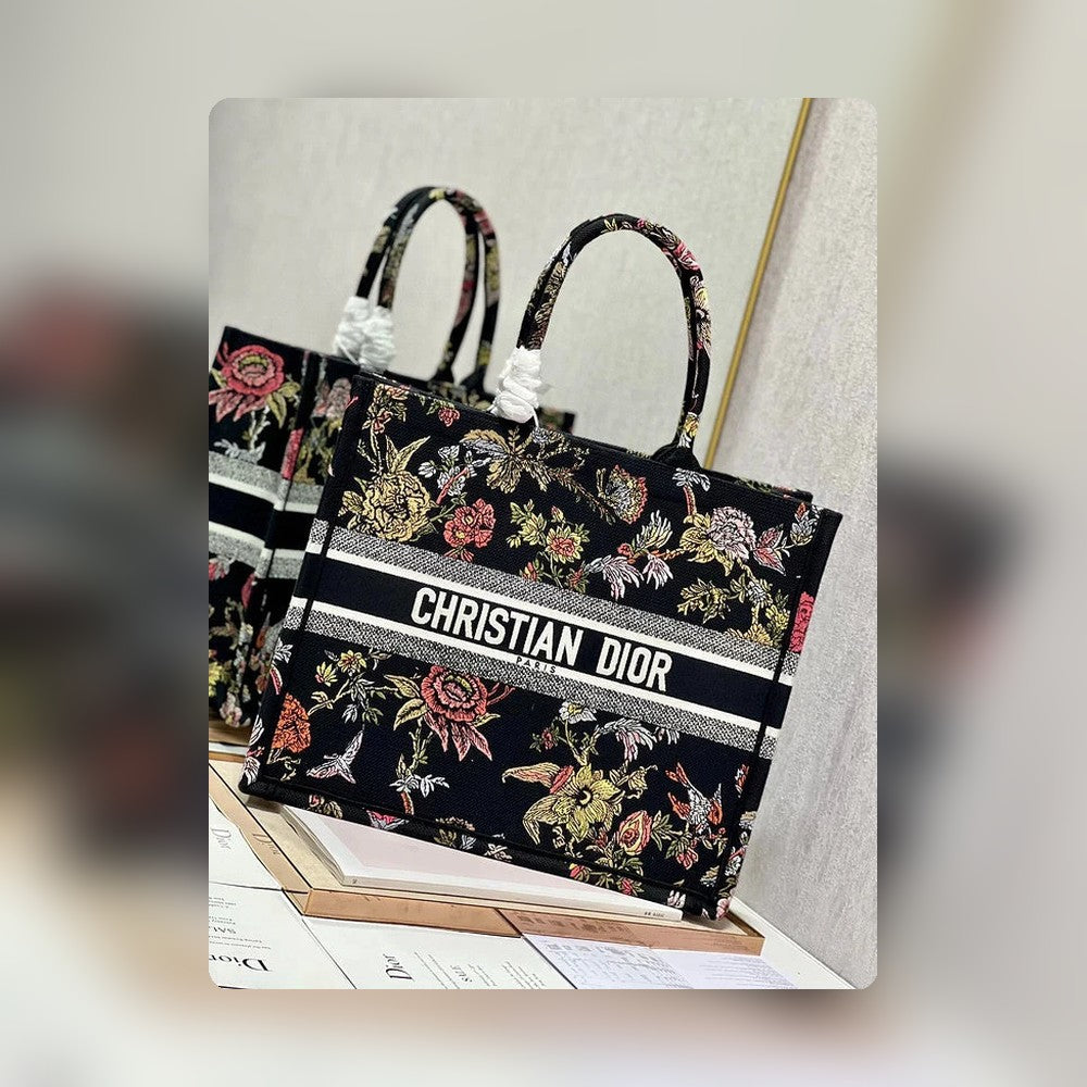 Anum Bags Detail