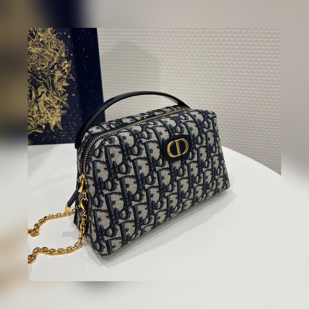 Anum Bags Detail