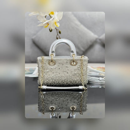 Anum Bags Detail