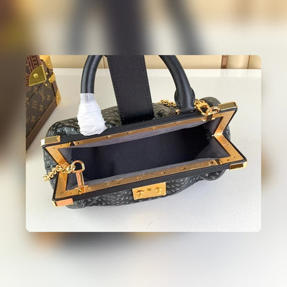 Anum Bags ln Luxury Bag --56223