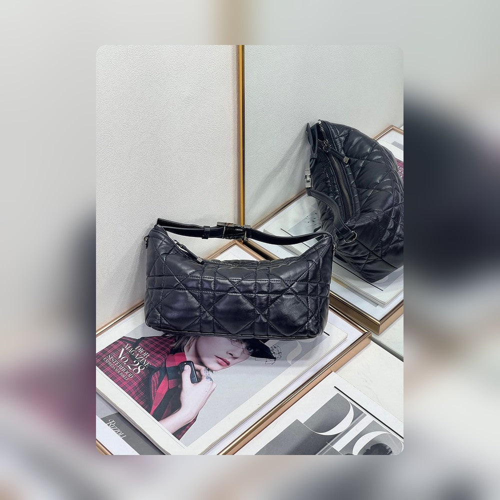Anum Bags Detail