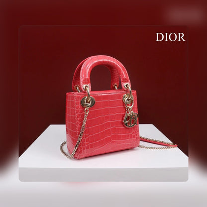 Anum Bags Detail