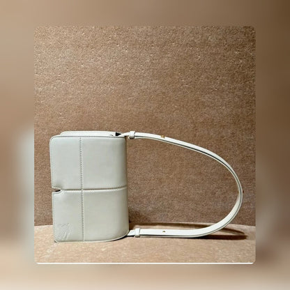 Anum Bags - High-Quality Designer Products for You - AFFORDABLE LUXURY BAGS - 17122