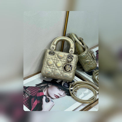 Anum Bags Detail