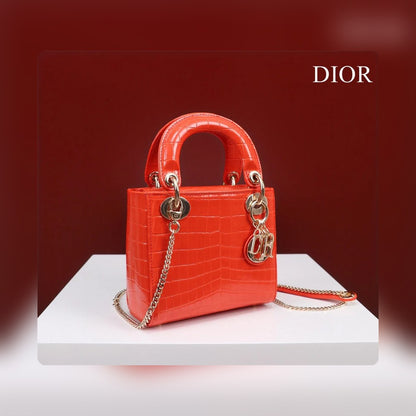 Anum Bags Detail