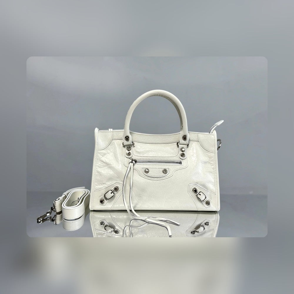 new-luxury-designer-bags-nm24609