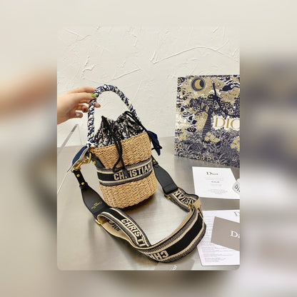 Anum Bags Detail