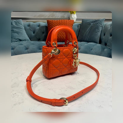 Anum Bags Detail