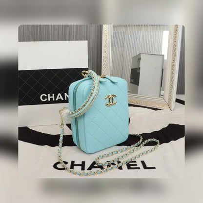Anum Bags Detail