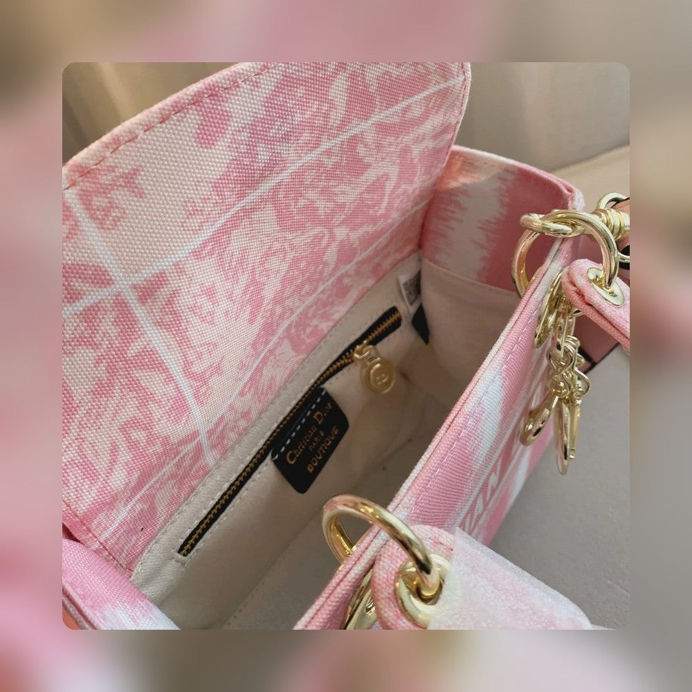 Anum Bags Detail