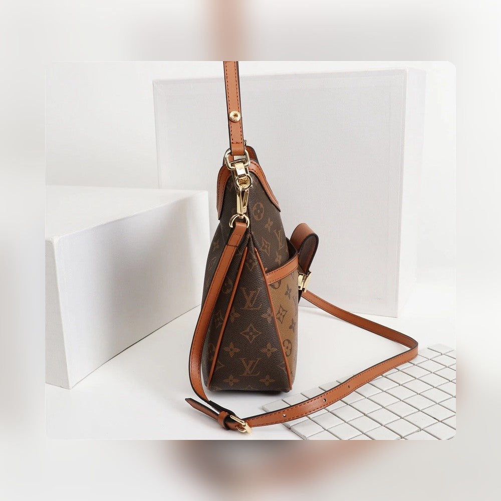 Anum Bags Detail