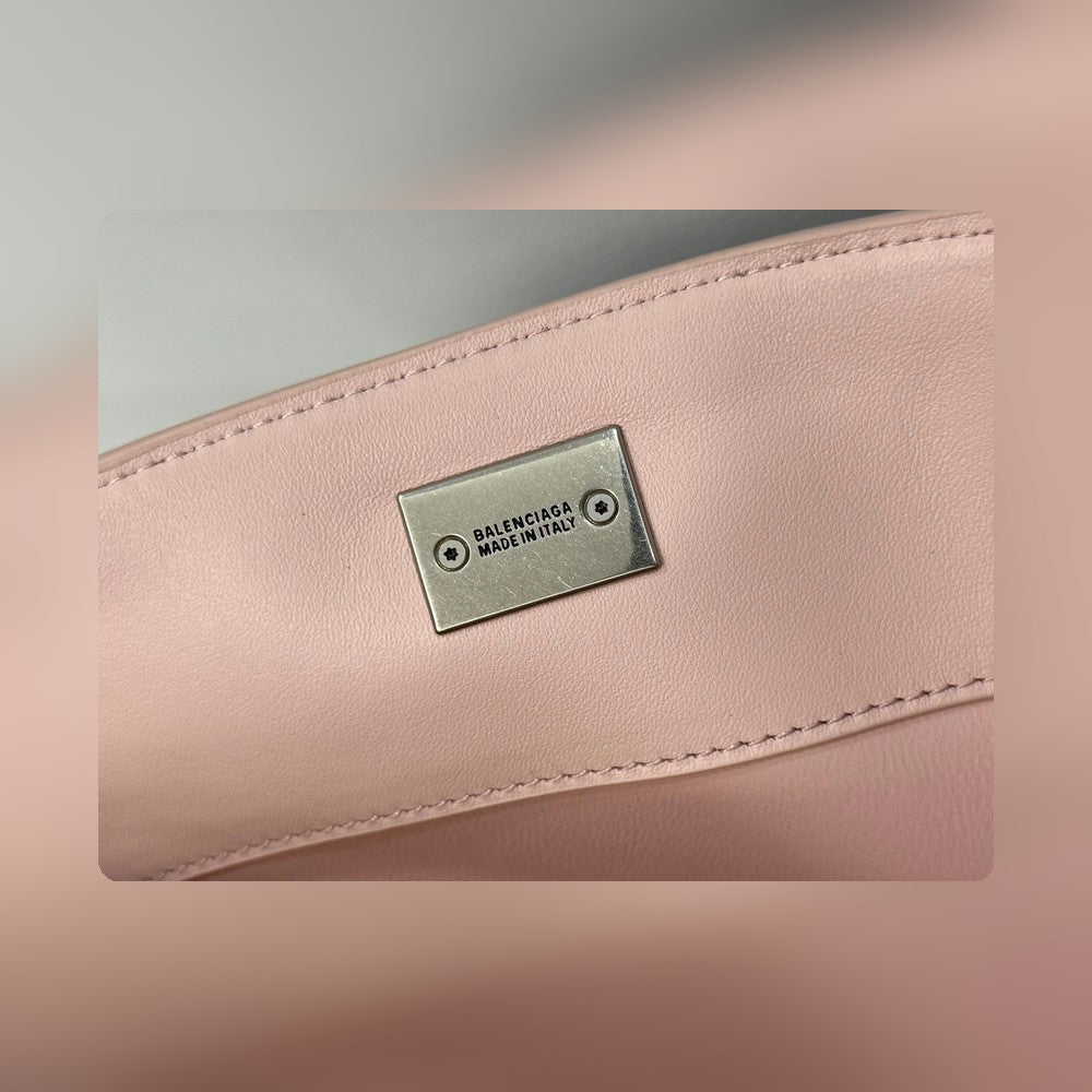 new-luxury-designer-bags-nm24574