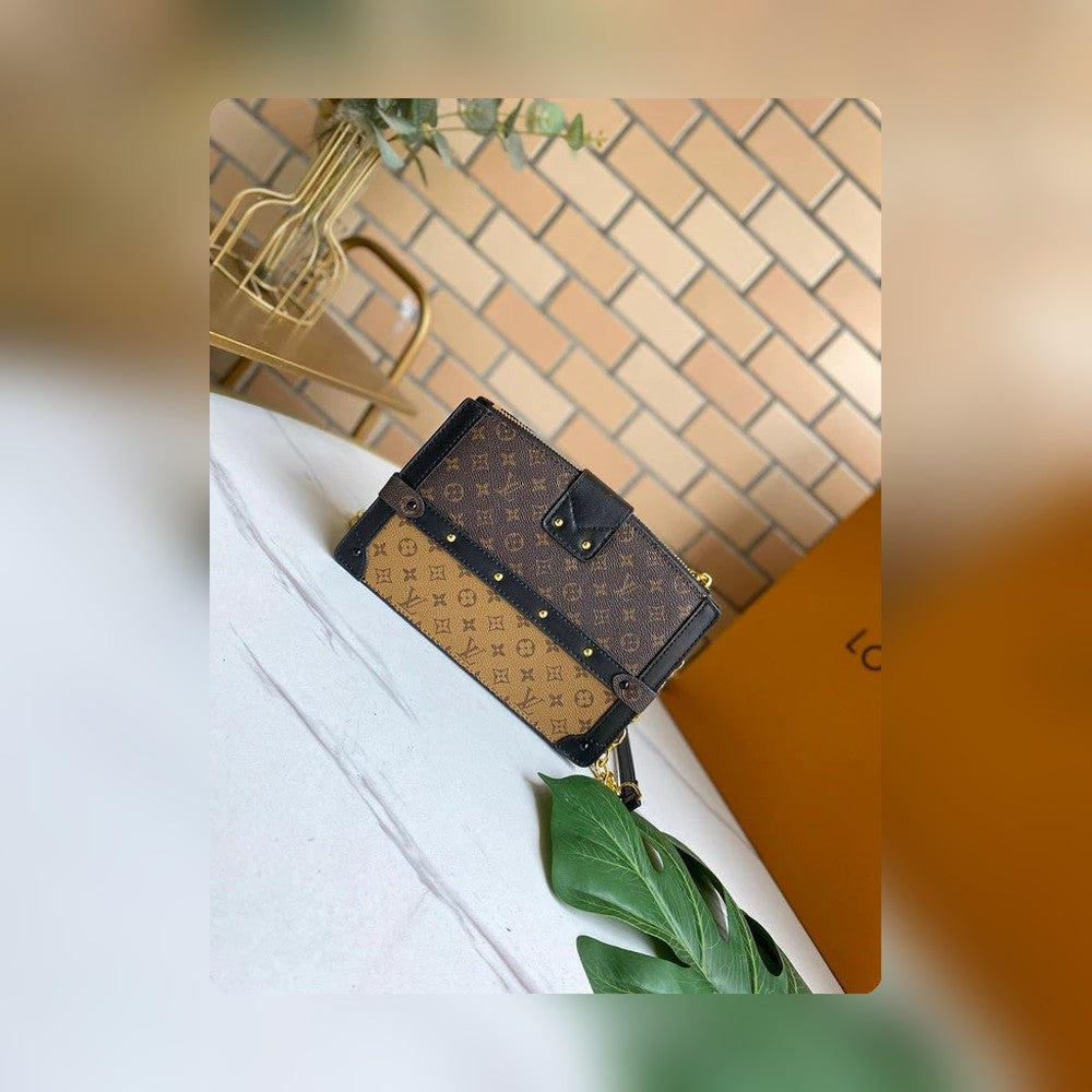 Anum Bags Detail