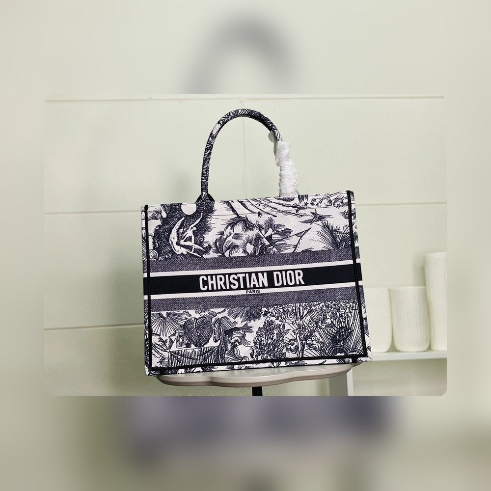 Anum Bags Detail