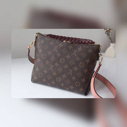 Anum Bags ln Luxury Bag --56031