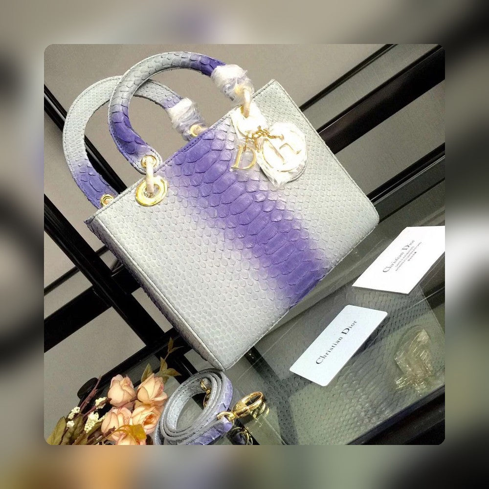 Anum Bags Detail