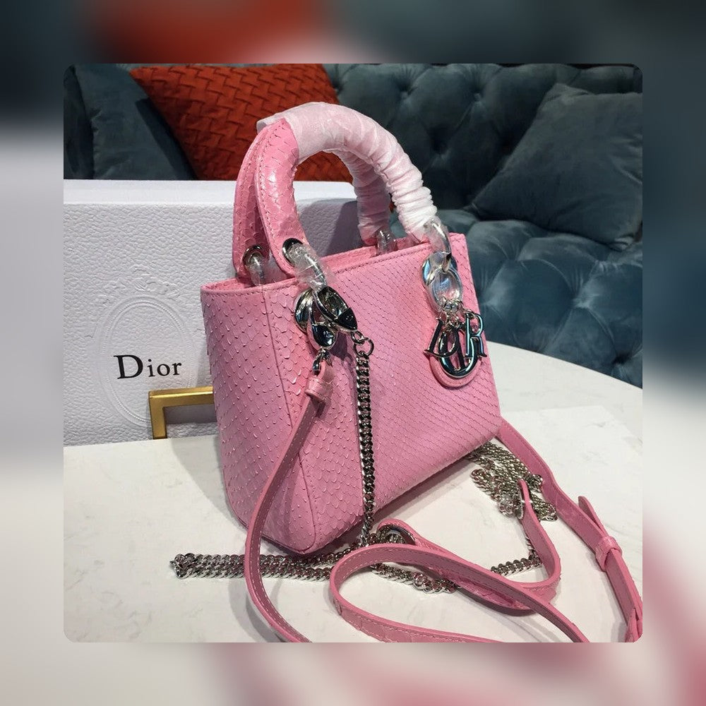 Anum Bags Detail
