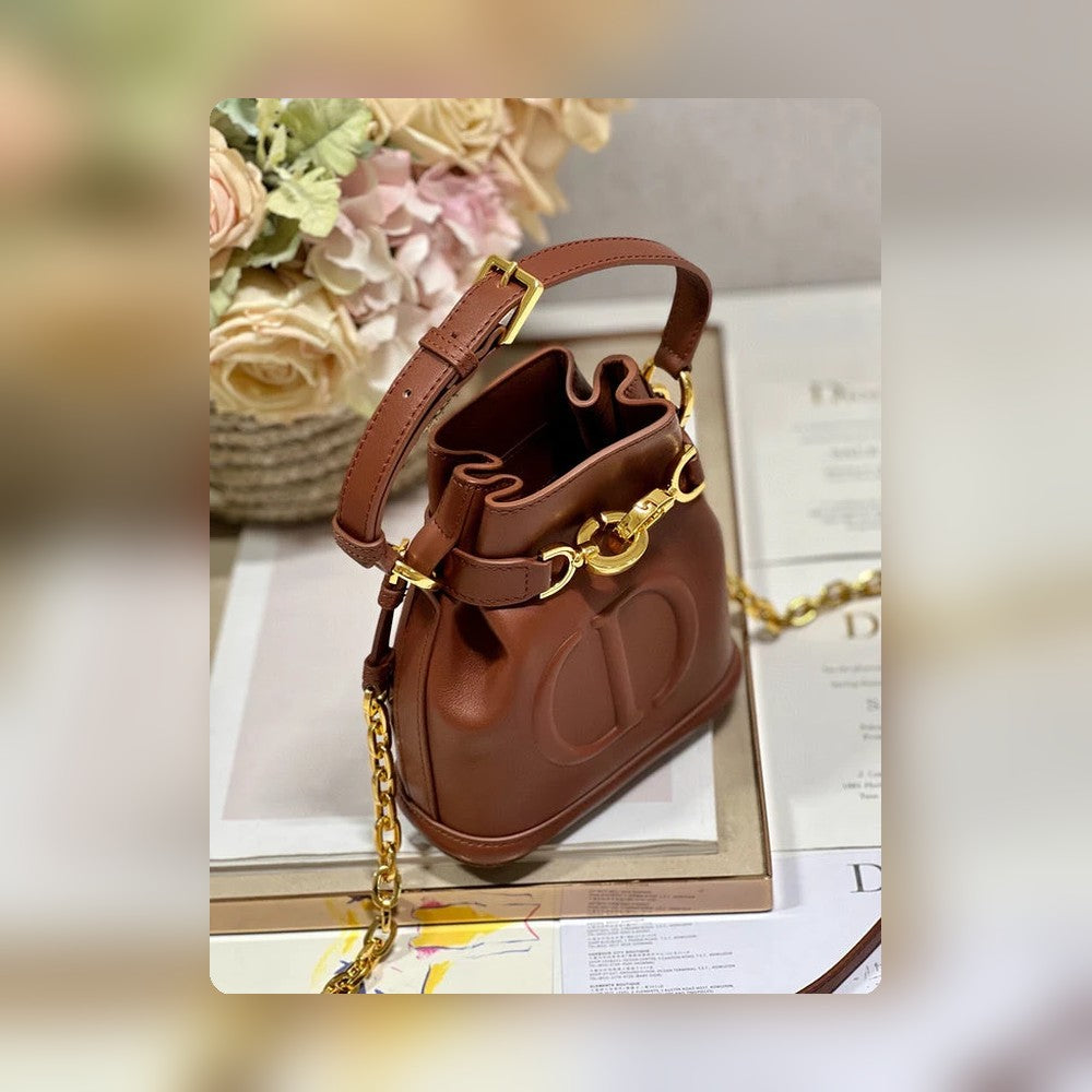 Anum Bags Detail