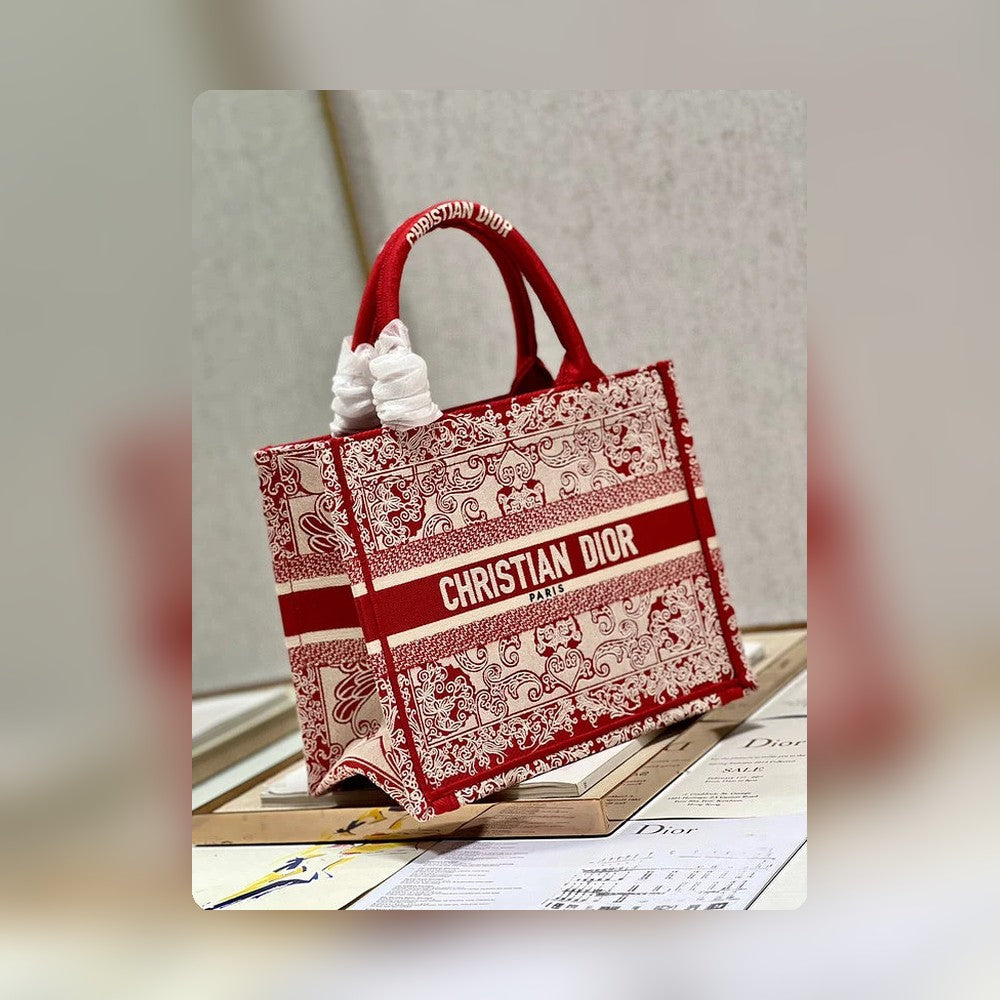 Anum Bags Detail