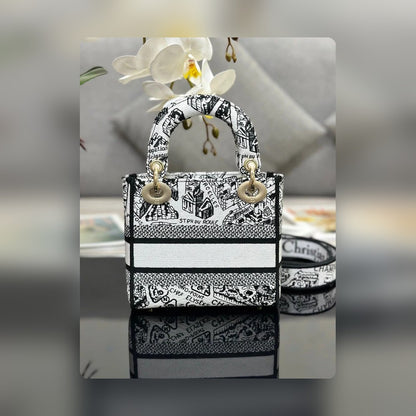 Anum Bags Detail