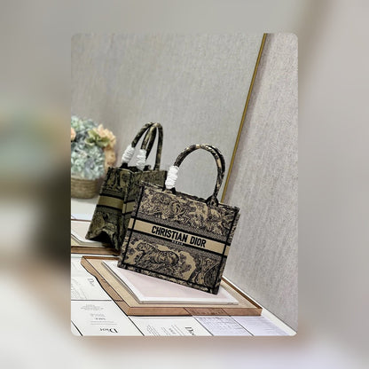 Anum Bags Detail