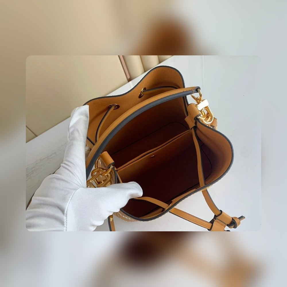 Anum Bags ln Luxury Bag --56843