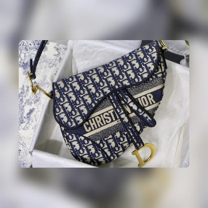 Anum Bags Detail