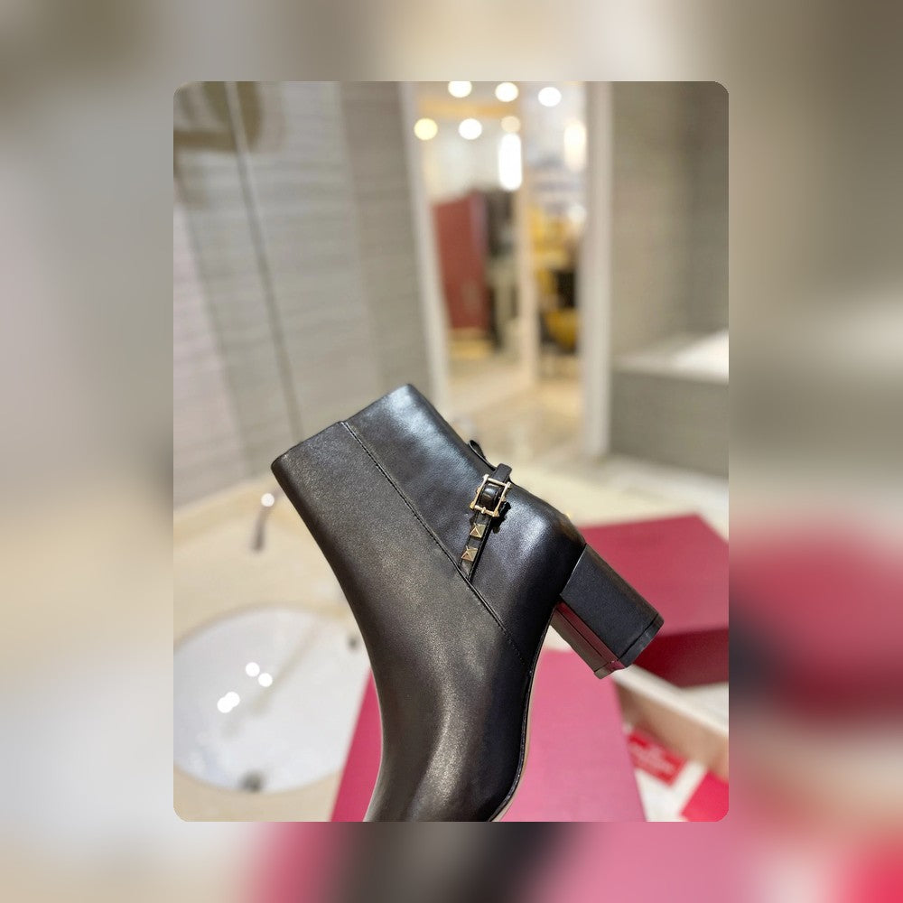 nmb GARAVANI ROCKSTUD NAPPA ANKLE BOOT BLACK 1W2S0FH5NAP 0NO