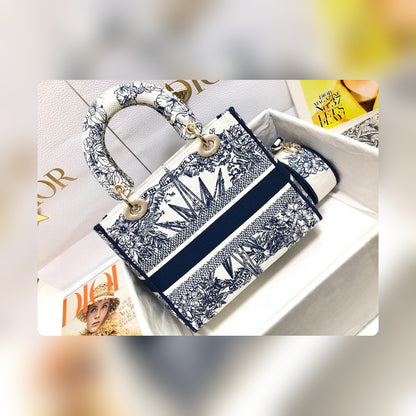 Anum Bags Detail