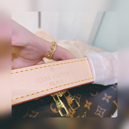 Anum Bags Detail