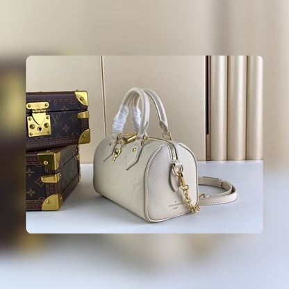 Anum Bags ln Luxury Bag --55990