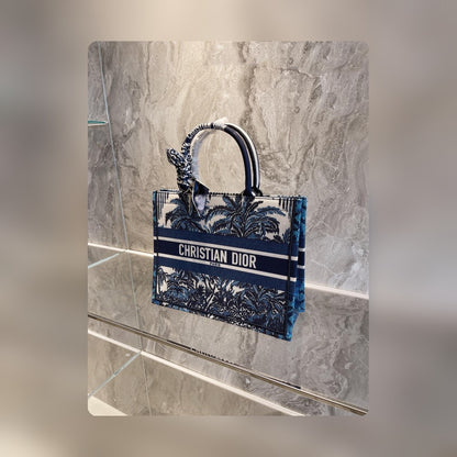 Anum Bags Detail