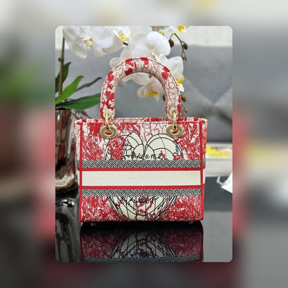 Anum Bags Detail