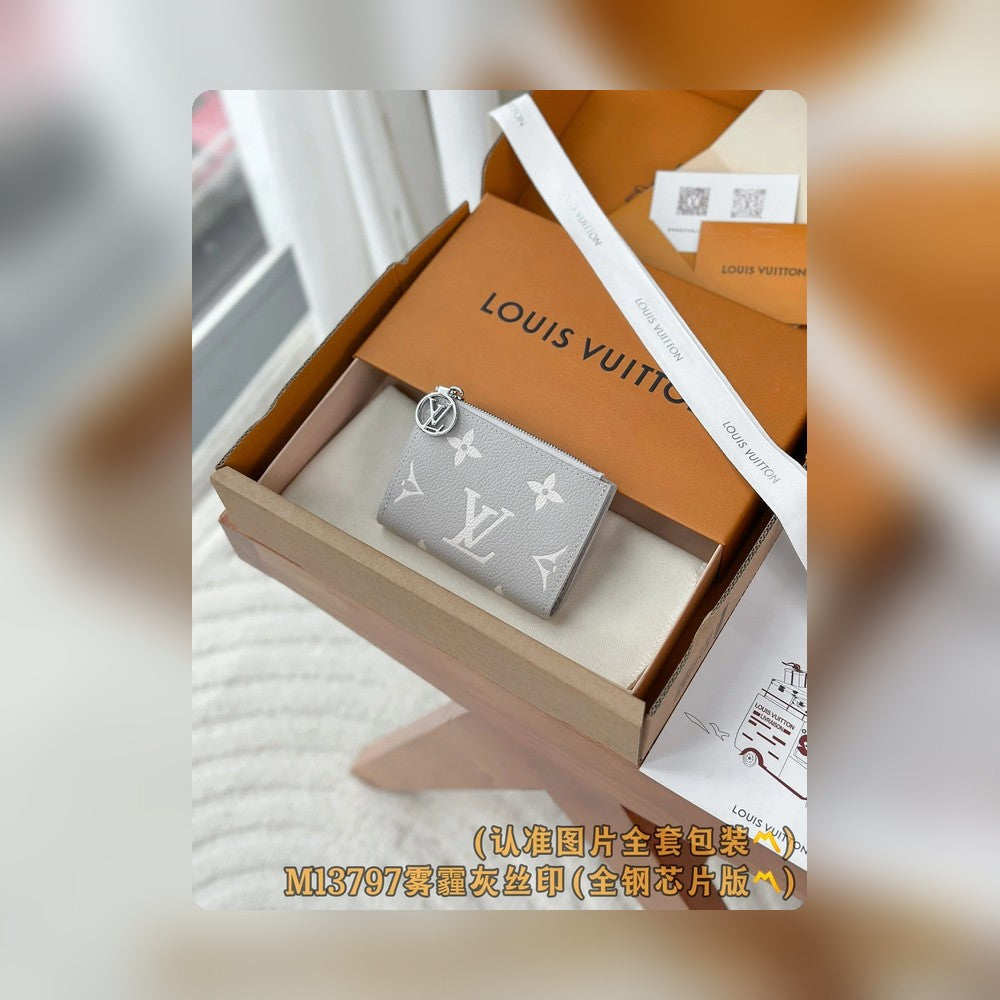 Anum Bags Wallets - High-Quality Designer Products for You - AFFORDABLE LUXURY - 4467