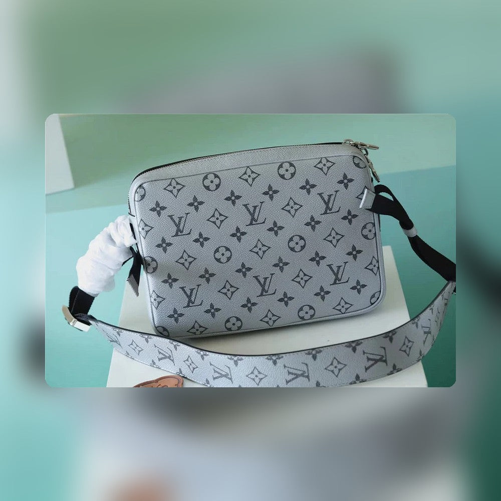 Anum Bags Detail