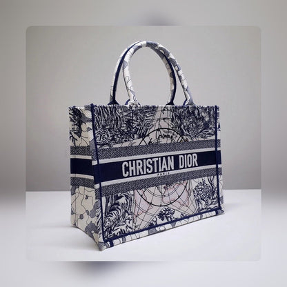 Anum Bags Detail