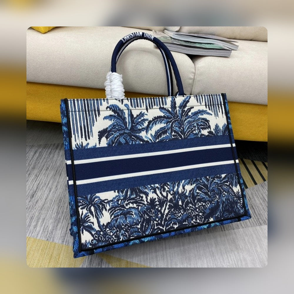 Anum Bags Detail