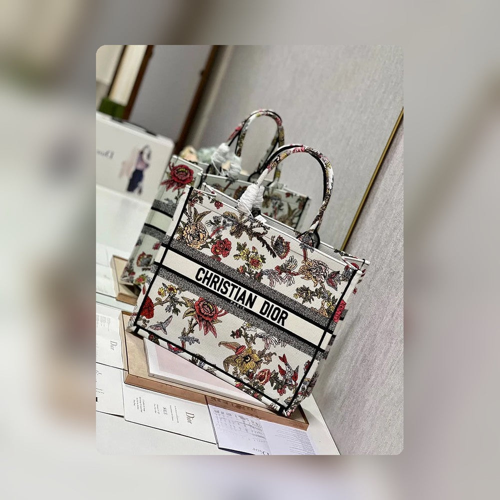 Anum Bags Detail