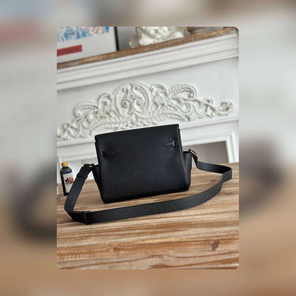 new-luxury-designer-bags-nm23215