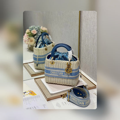 Anum Bags Detail