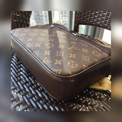 Anum Bags Detail