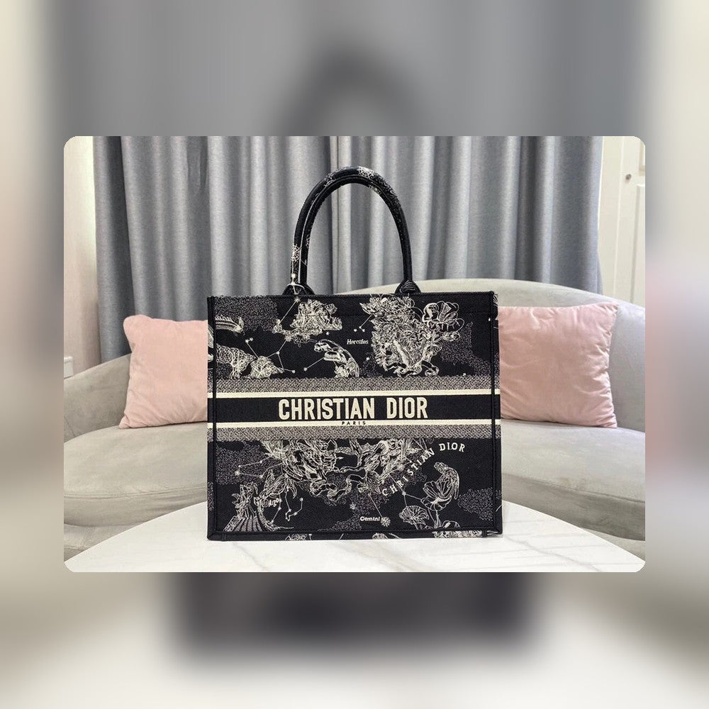 Anum Bags Detail