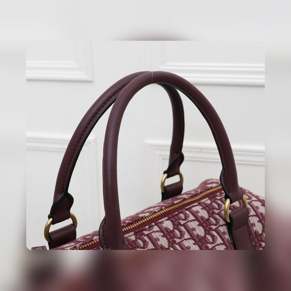 Anum Bags Detail